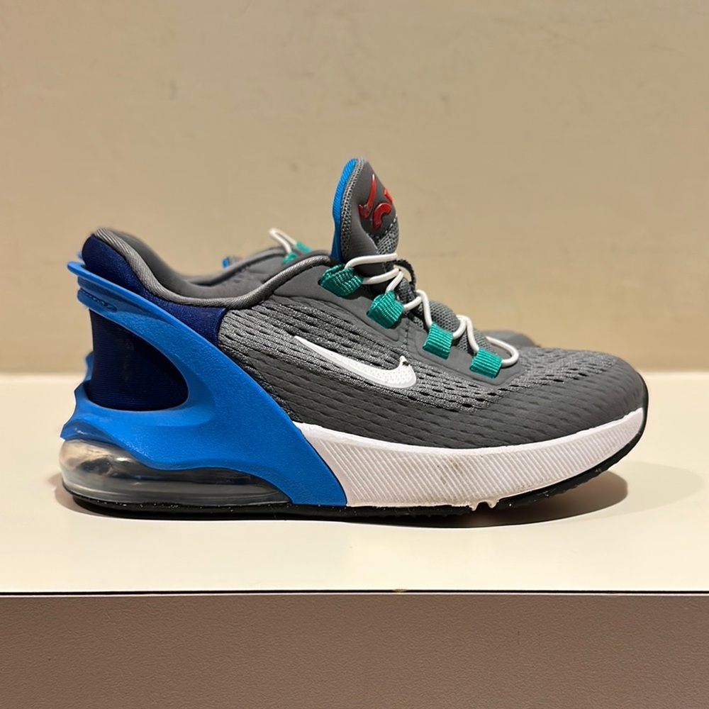Nike Gray and Blue Sneakers with Air Cushioning